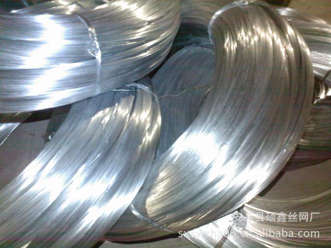 我厂专业生产镀锌(钢丝)铁丝,镀铜钢丝(铁丝) 铜包钢线 等金属丝.